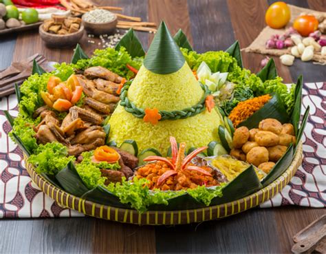 Panduan Lengkap Membuat Nasi Tumpeng: Simbol Kebesaran Dalam Masakan Indonesia
